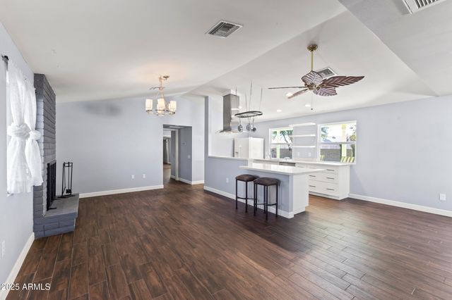 12809 W SEVILLE Drive, Sun City West, AZ 85375