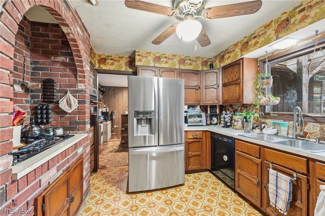 25060 Royalton Road, Columbia Station, OH 44028