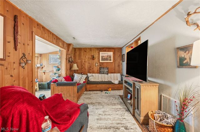 25060 Royalton Road, Columbia Station, OH 44028