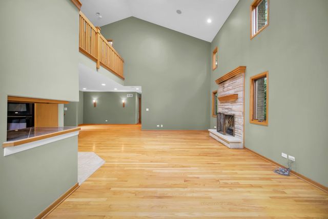43W976 Oakleaf Drive, Elburn, IL 60119