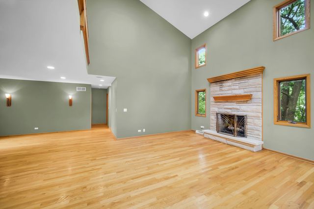 43W976 Oakleaf Drive, Elburn, IL 60119