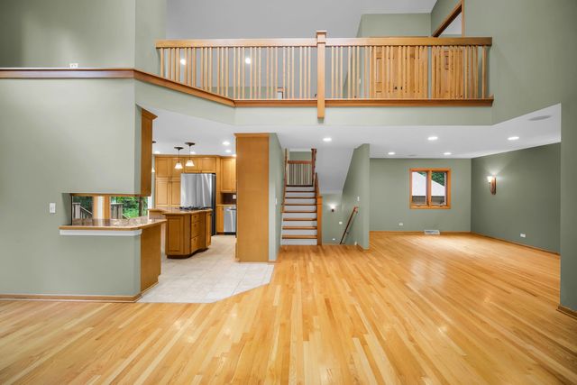 43W976 Oakleaf Drive, Elburn, IL 60119