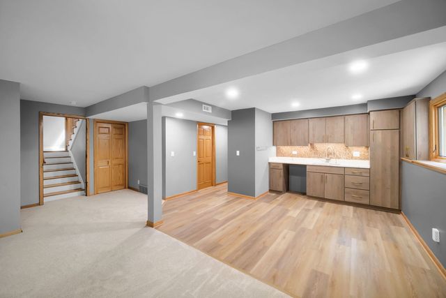 43W976 Oakleaf Drive, Elburn, IL 60119