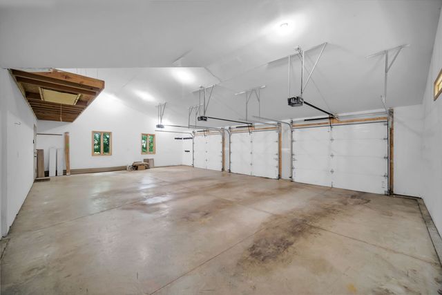 43W976 Oakleaf Drive, Elburn, IL 60119