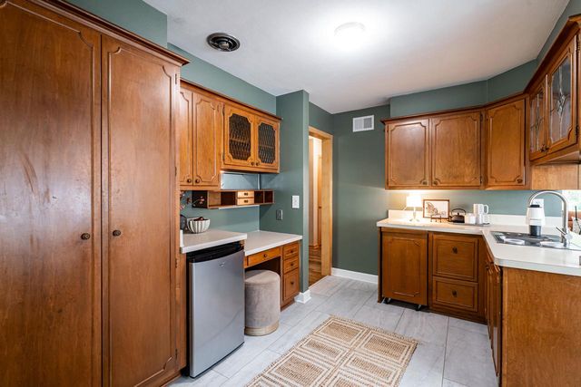 317 N 110th STREET, Wauwatosa, WI 53226
