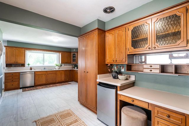 317 N 110th STREET, Wauwatosa, WI 53226