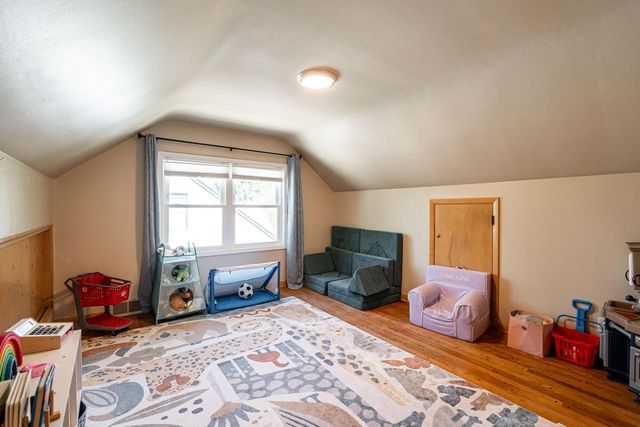 317 N 110th STREET, Wauwatosa, WI 53226