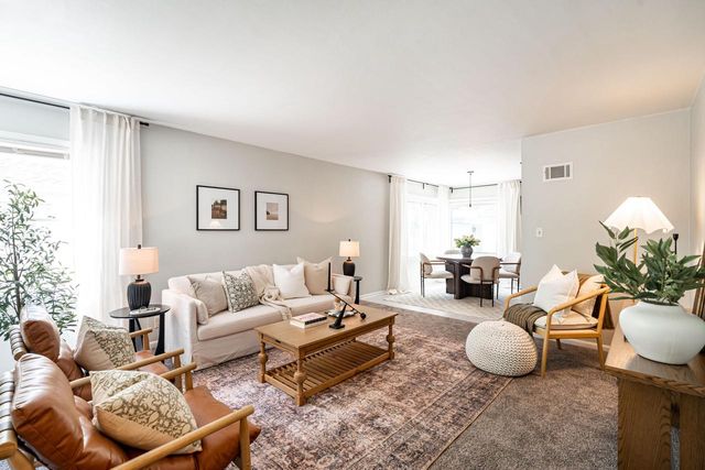 317 N 110th STREET, Wauwatosa, WI 53226