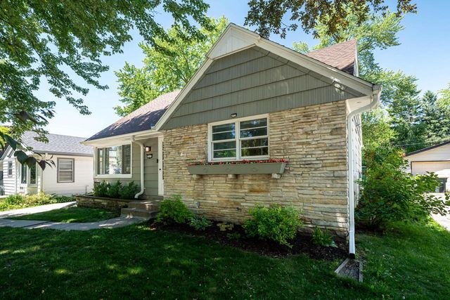 317 N 110th STREET, Wauwatosa, WI 53226