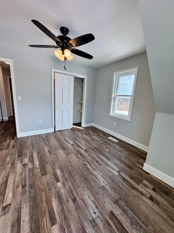 18350 N HIGHWAY 124, Centralia, MO 65240