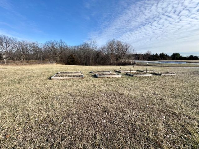 18350 N HIGHWAY 124, Centralia, MO 65240