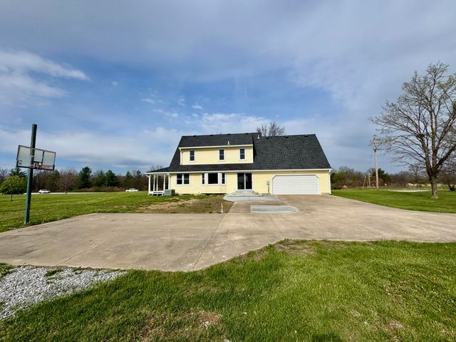 18350 N HIGHWAY 124, Centralia, MO 65240