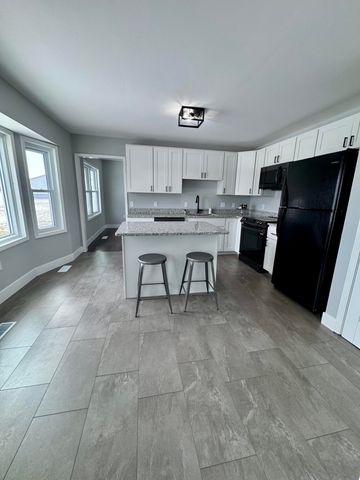 18350 N HIGHWAY 124, Centralia, MO 65240