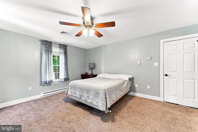 136 TELEGRAPH RD, Coatesville, PA 19320