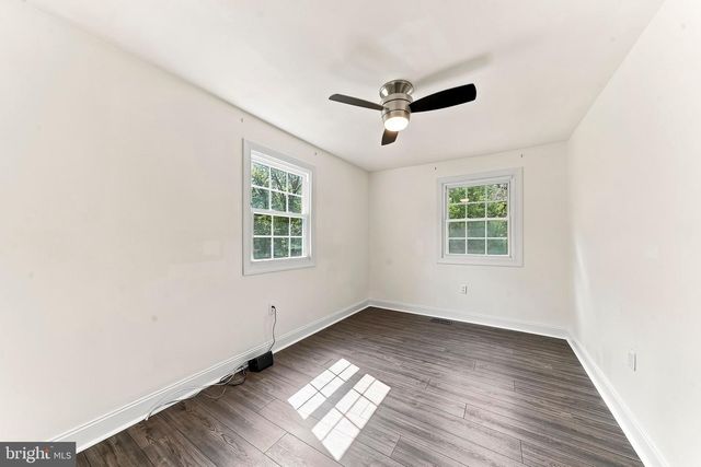 136 TELEGRAPH RD, Coatesville, PA 19320