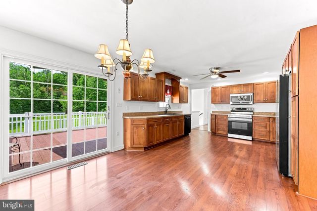 136 TELEGRAPH RD, Coatesville, PA 19320