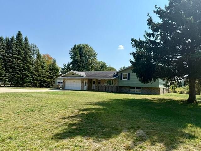 2115 E Sternberg Road, Fruitport Twp, MI 49444
