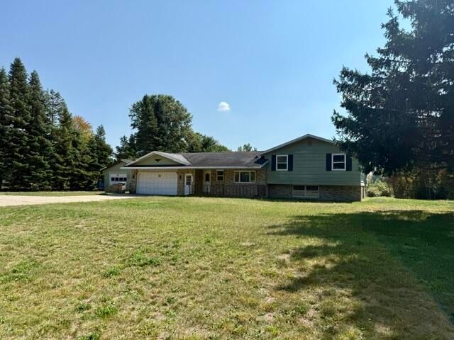 2115 E Sternberg Road, Fruitport Twp, MI 49444