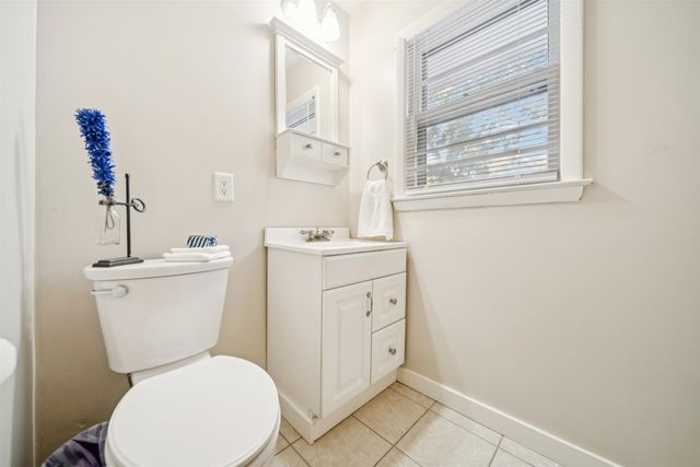 300 N Wood Ave, Wichita, KS 67212