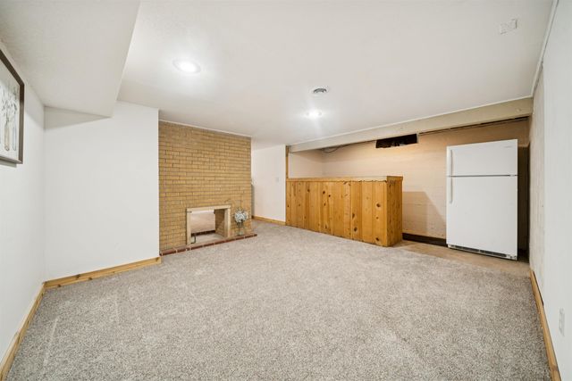 300 N Wood Ave, Wichita, KS 67212