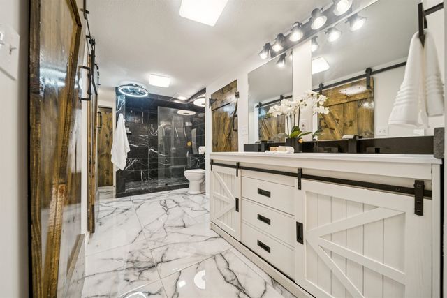 300 N Wood Ave, Wichita, KS 67212