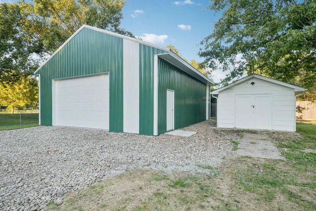 300 N Wood Ave, Wichita, KS 67212