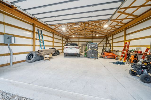 300 N Wood Ave, Wichita, KS 67212