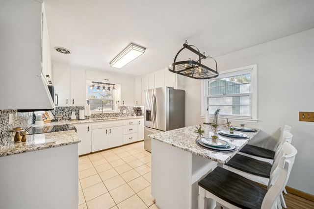 300 N Wood Ave, Wichita, KS 67212