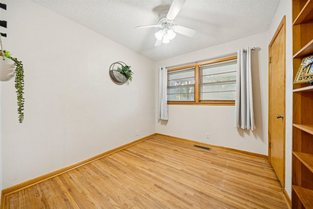 300 N Wood Ave, Wichita, KS 67212