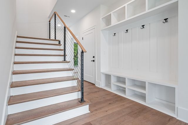 6011 Hill Cir, Nashville, TN 37209