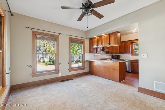 5470 Douglas Road, Toledo, OH 43613