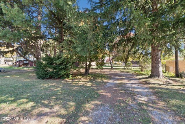 5470 Douglas Road, Toledo, OH 43613