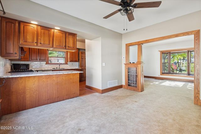 5470 Douglas Road, Toledo, OH 43613