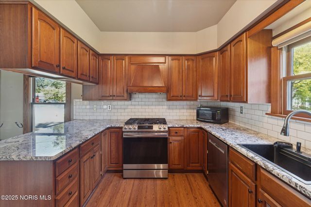 5470 Douglas Road, Toledo, OH 43613