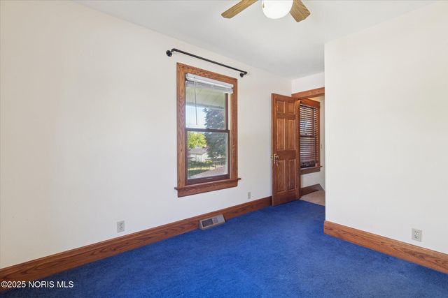 5470 Douglas Road, Toledo, OH 43613