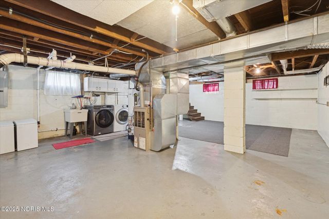 5470 Douglas Road, Toledo, OH 43613