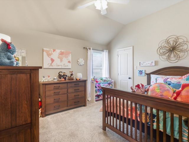 100 Valle Court, Azle, TX 76020