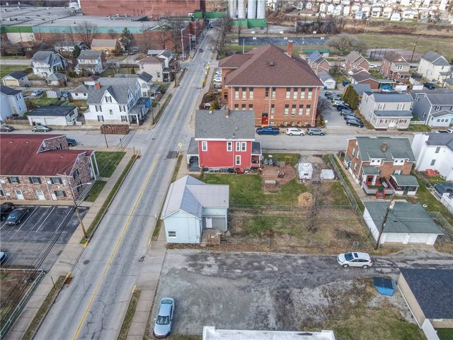 406 Ligonier St, Latrobe, PA 15650