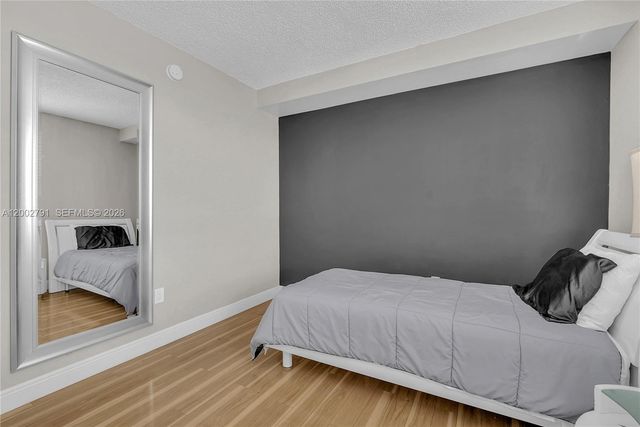 17125 N Bay Rd 3204, Sunny Isles Beach, FL 33160