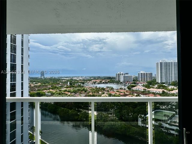 20515 E Country Club Dr 1749, Aventura, FL 33180