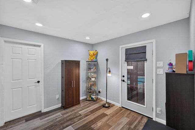 1886 Kirk Way, Sacramento, CA 95822