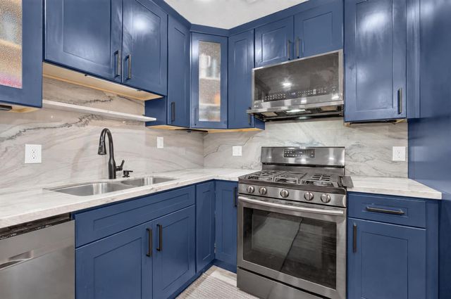 1886 Kirk Way, Sacramento, CA 95822