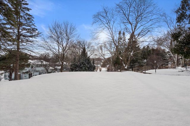 15165 W Burleigh ROAD, Brookfield, WI 53005