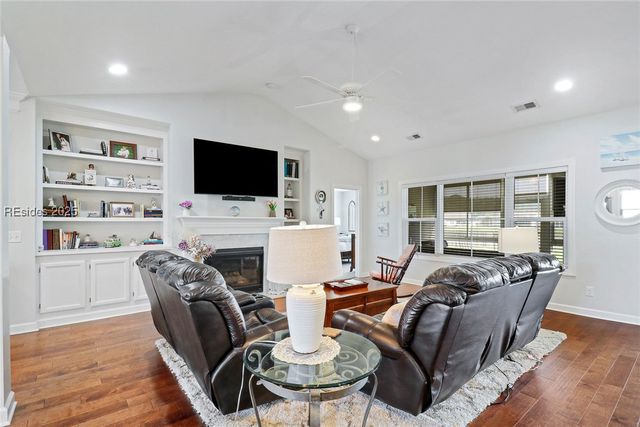 282 Station Pkwy, Bluffton, SC 29910