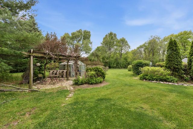 4405 Honeywood LANE, Jackson, WI 53037