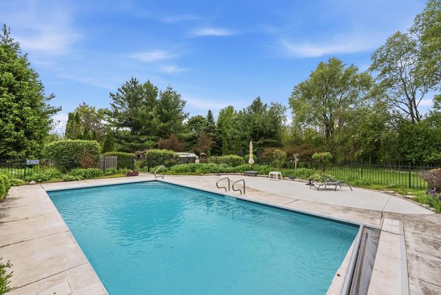4405 Honeywood LANE, Jackson, WI 53037