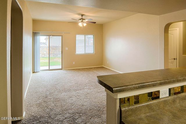 228 FLOR AZUCENA Drive, Socorro, TX 79927