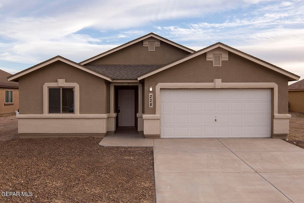 228 FLOR AZUCENA Drive, Socorro, TX 79927