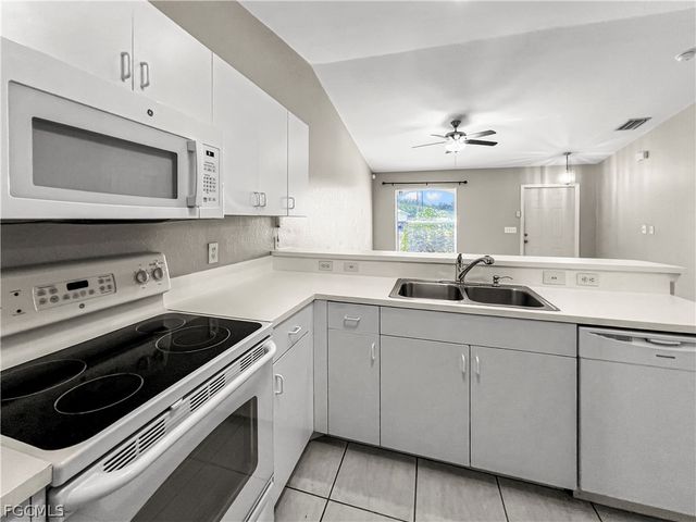 1215 SE 8th AVE, Cape Coral, FL 33990