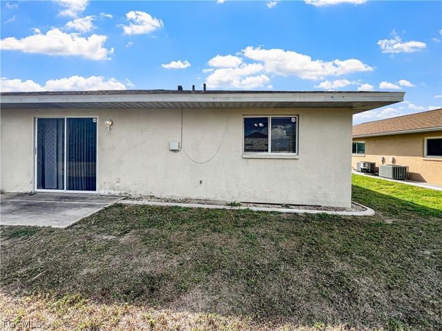 1215 SE 8th AVE, Cape Coral, FL 33990